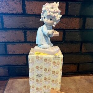 Precious Moments "The Spirit Is Willing But The Flesh Is Weak" 100196 Figurine